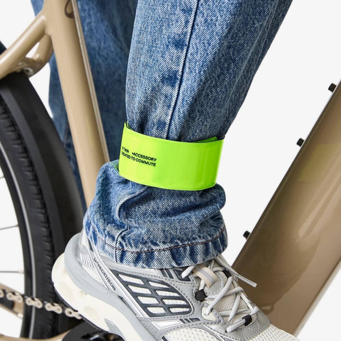Cycling Hi-Vis Armband - Neon Yellow — تصویر 3