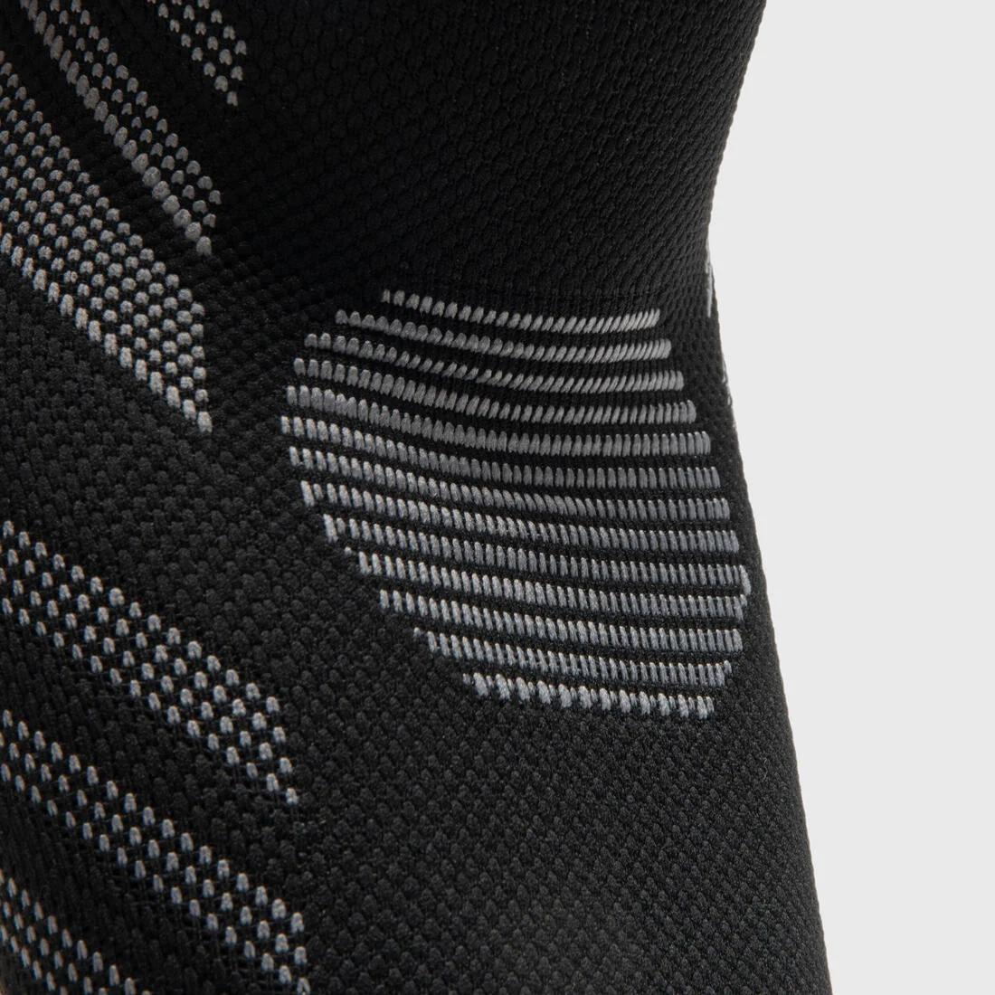 Adult Right/Left Elbow Brace P500 - Black — تصویر 3