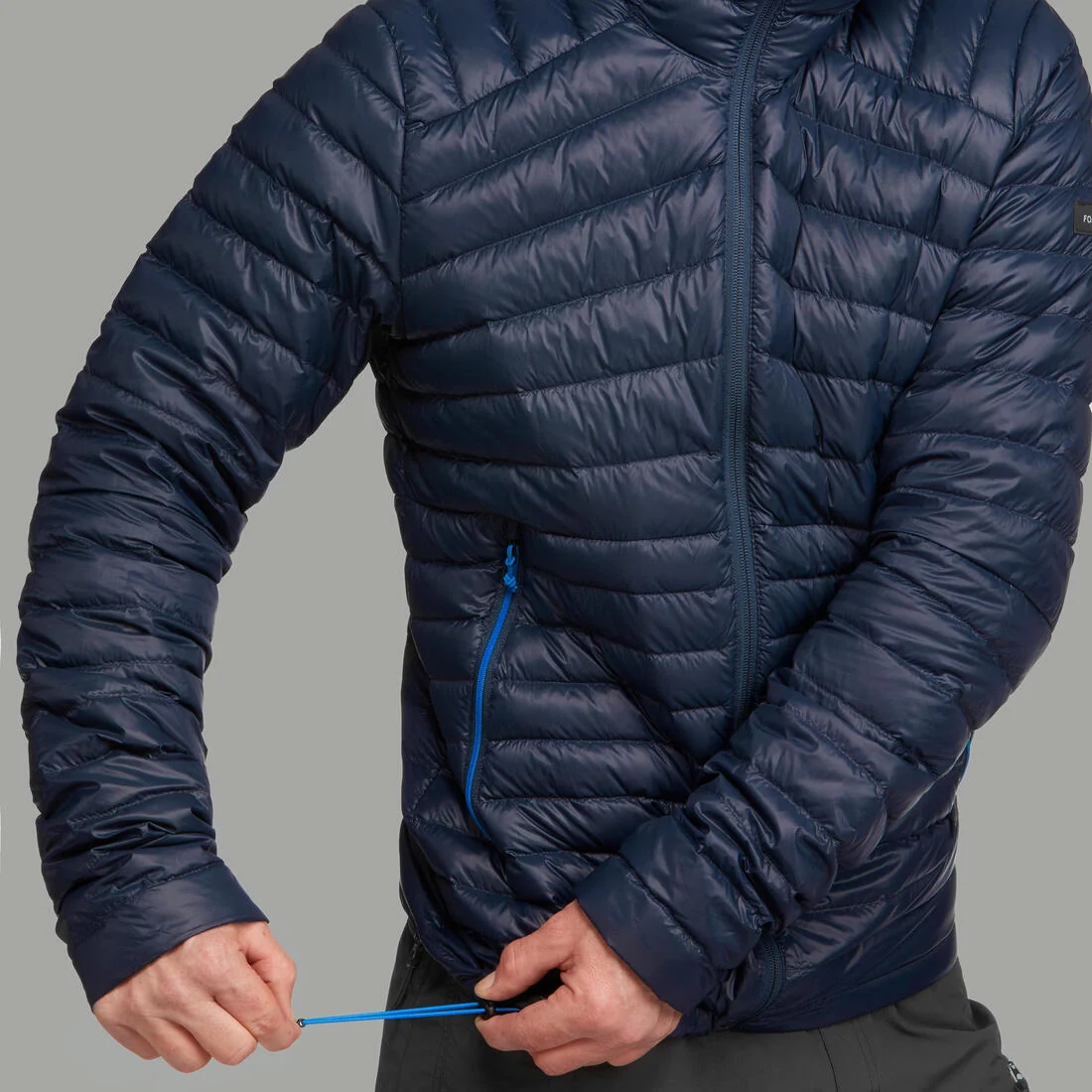 Men’s hiking hooded down jacket -5°C MH100 — تصویر 8