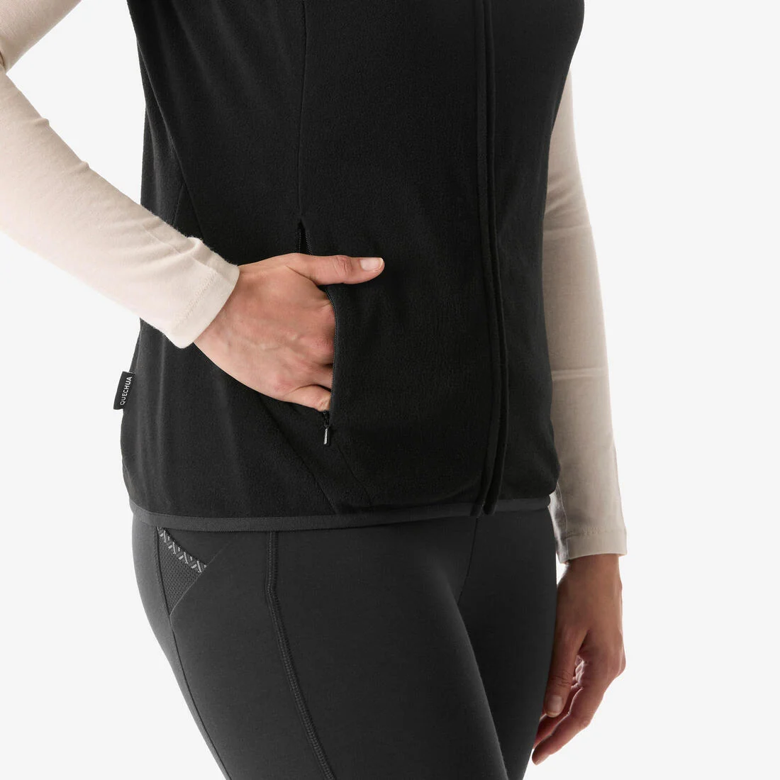 Women’s Mountain Walking Sleeveless Fleece Jacket MH100 - Black — تصویر 5