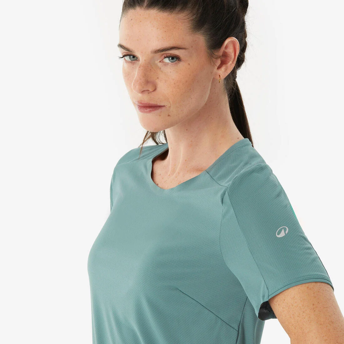 Women’s short-sleeved hiking t-shirt, MH500 — تصویر 8
